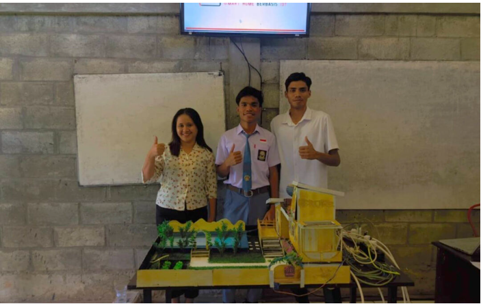 Siswa SMA Pandhega Jaya Ciptakan Miniatur Rumah Pintar Berbasis Teknologi IoT